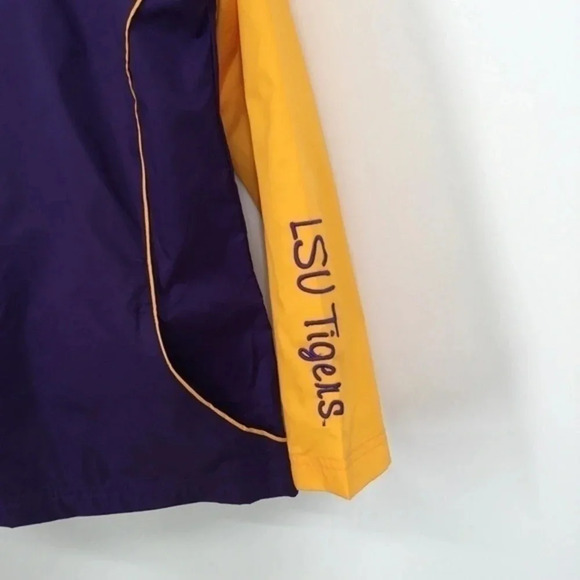 Red Oak Vintage Women’s LSU Rain Jacket With Hood - Picture 6 of 6